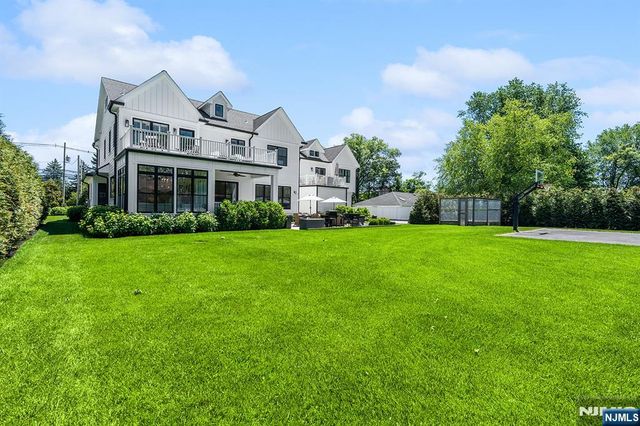 255 Boulevard, Pequannock Township, NJ 07444