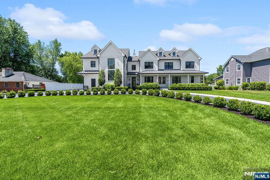 255 Boulevard, Pequannock Township, NJ 07444