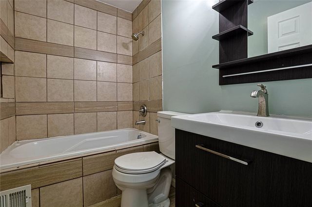 4505 College View Drive, Dayton, OH 45417