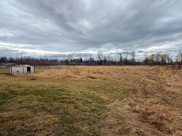 111 Deso Drive, Alburgh, VT 05440