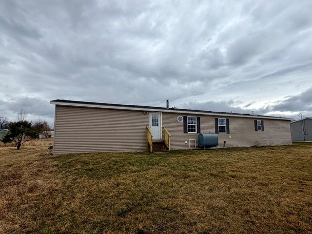 111 Deso Drive, Alburgh, VT 05440