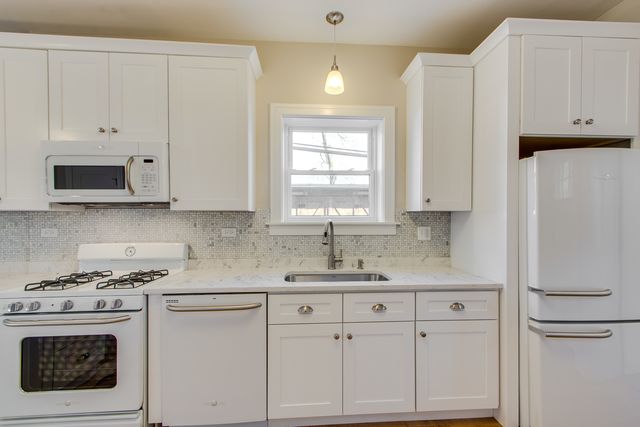 2761 W Saint Mary Street 1, Chicago, IL 60647