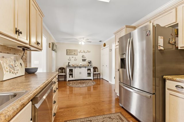 644 Village Green Cir, Murfreesboro, TN 37128