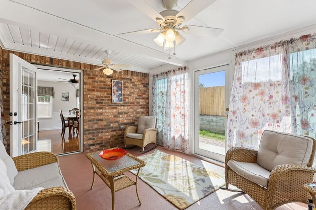 644 Village Green Cir, Murfreesboro, TN 37128