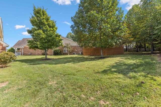 644 Village Green Cir, Murfreesboro, TN 37128
