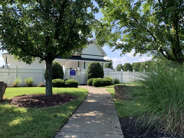 644 Village Green Cir, Murfreesboro, TN 37128