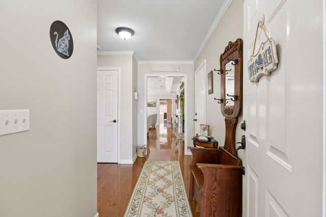 644 Village Green Cir, Murfreesboro, TN 37128