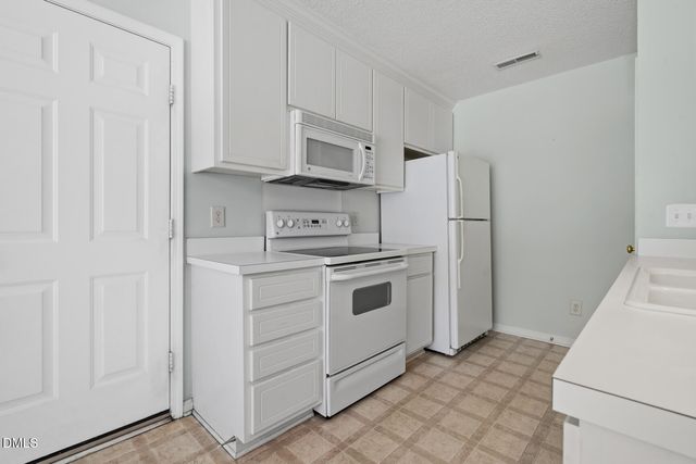 4548 Lily Walk, Rocky Mount, NC 27804