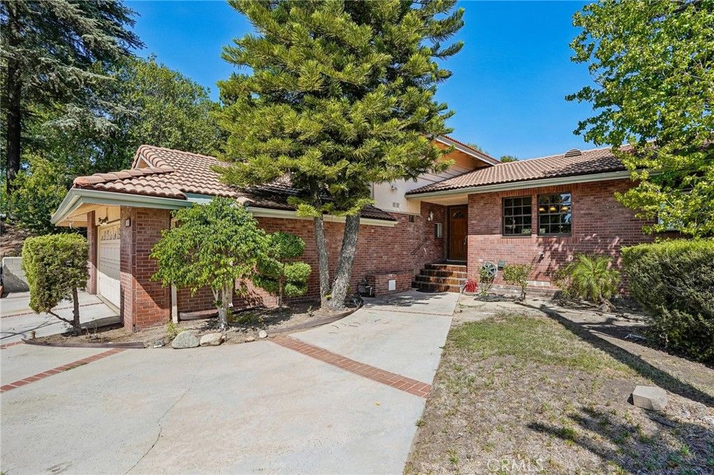 12500 Mclennan Avenue, Granada Hills, CA 91344 — photo 2