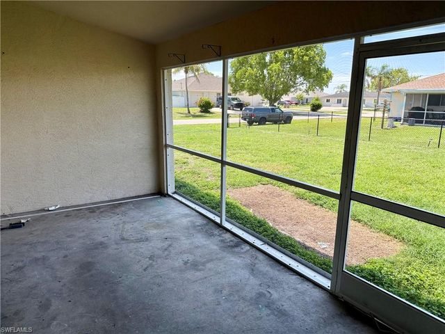 544 SE 7th ST, Cape Coral, FL 33990