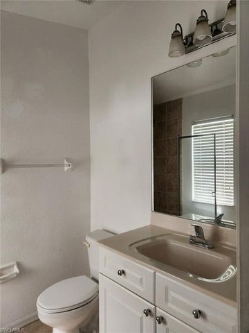 544 SE 7th ST, Cape Coral, FL 33990