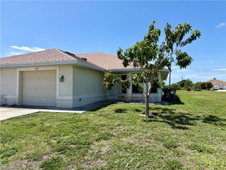 544 SE 7th ST, Cape Coral, FL 33990