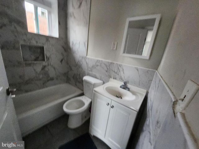 2624 E PRESTON ST, Baltimore, MD 21213