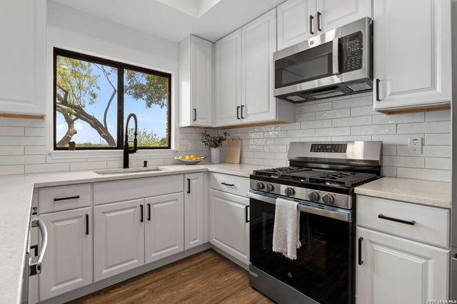 7806 Misty Park St, San Antonio, TX 78250