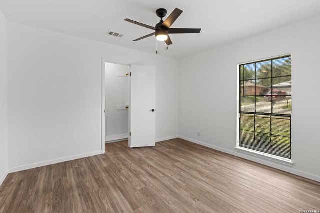 7806 Misty Park St, San Antonio, TX 78250