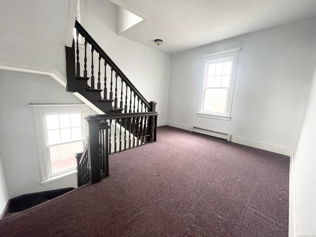 572 Elm Street, New Haven, CT 06511