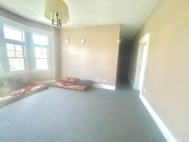 572 Elm Street, New Haven, CT 06511