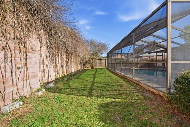 15908 BRIDGEWATER LANE, Tampa, FL 33624