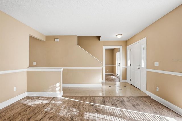 15908 BRIDGEWATER LANE, Tampa, FL 33624