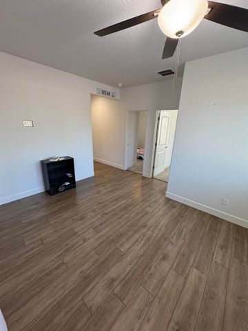 176 N Ocean Court, Tulare, CA 93274