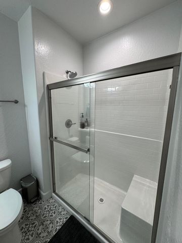 176 N Ocean Court, Tulare, CA 93274