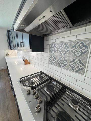 176 N Ocean Court, Tulare, CA 93274