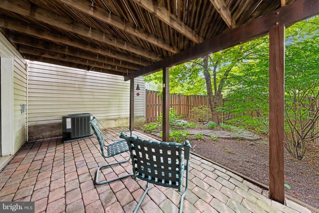 21980 BOX CAR SQ, Sterling, VA 20166