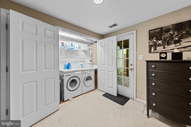 21980 BOX CAR SQ, Sterling, VA 20166
