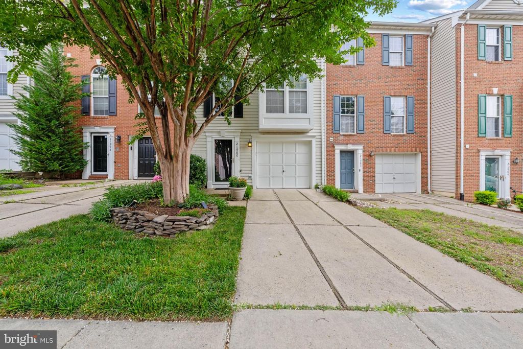 21980 BOX CAR SQ, Sterling, VA 20166