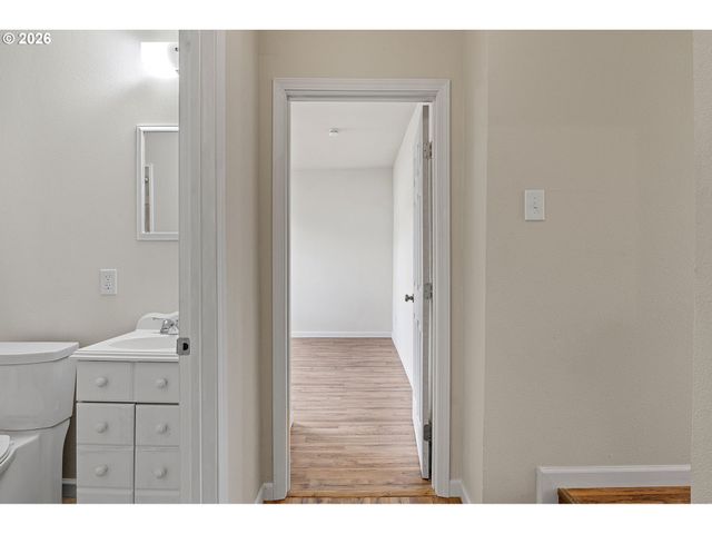 1321 SUNSET Ln, Sutherlin, OR 97479