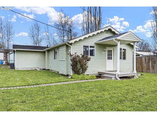 1321 SUNSET Ln, Sutherlin, OR 97479