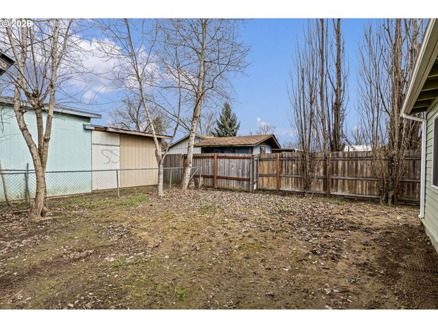 1321 SUNSET Ln, Sutherlin, OR 97479