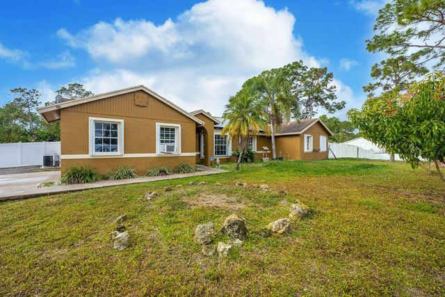 16896 N 76th Street N, Loxahatchee, FL 33470