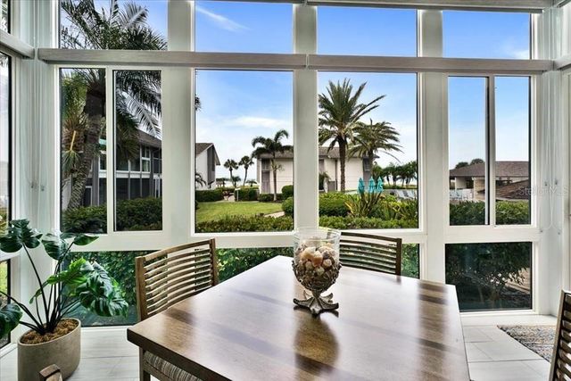 6046 W PEPPERTREE WAY 223B, Sarasota, FL 34242