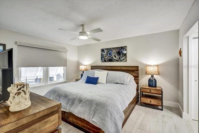 6046 W PEPPERTREE WAY 223B, Sarasota, FL 34242