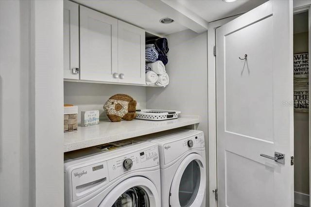 6046 W PEPPERTREE WAY 223B, Sarasota, FL 34242