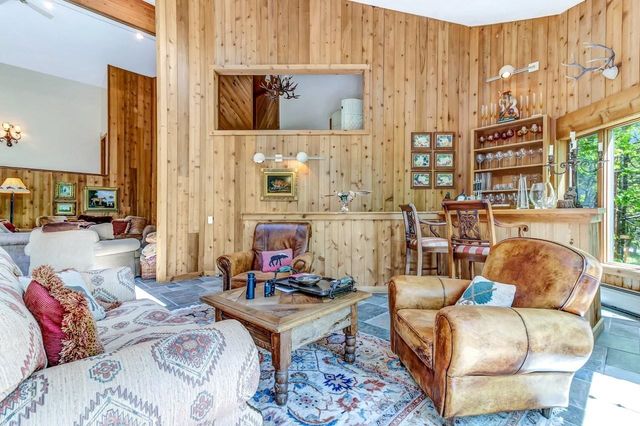20 Blackberry Lane, Peru, VT 05152