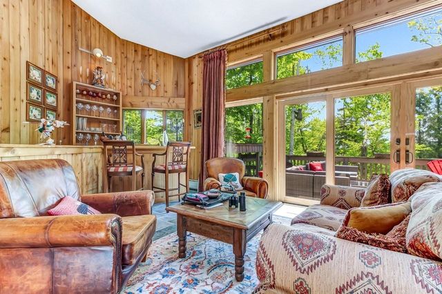 20 Blackberry Lane, Peru, VT 05152