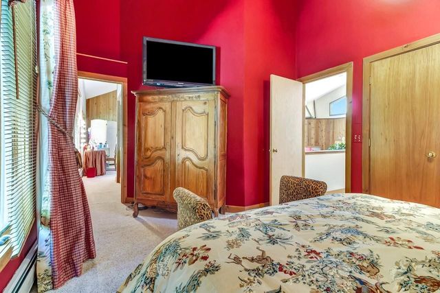 20 Blackberry Lane, Peru, VT 05152