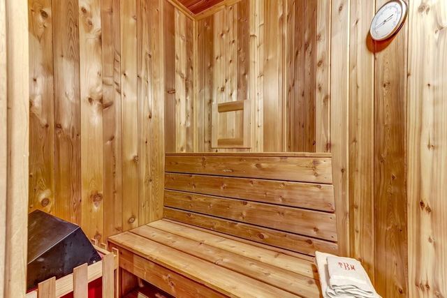 20 Blackberry Lane, Peru, VT 05152