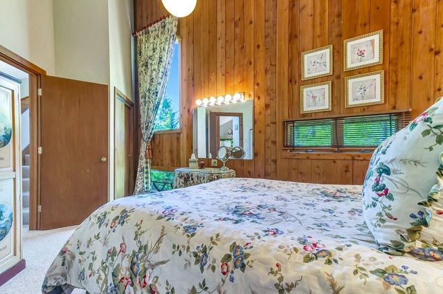 20 Blackberry Lane, Peru, VT 05152