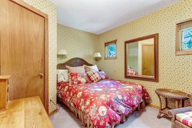 20 Blackberry Lane, Peru, VT 05152