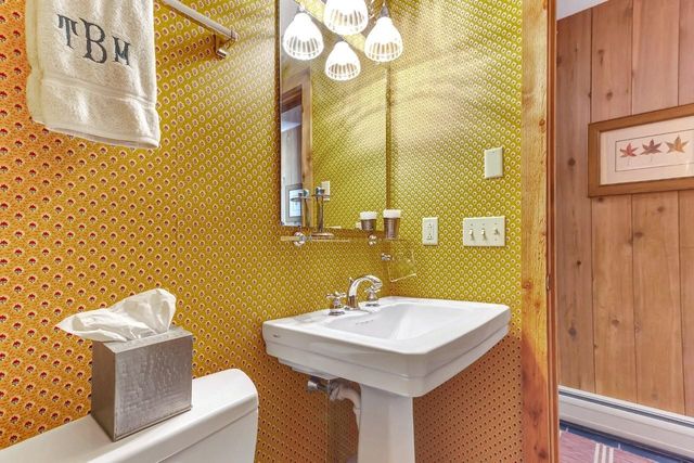 20 Blackberry Lane, Peru, VT 05152