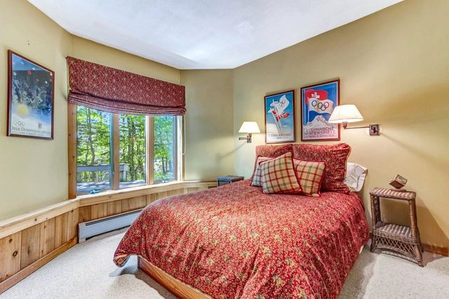 20 Blackberry Lane, Peru, VT 05152