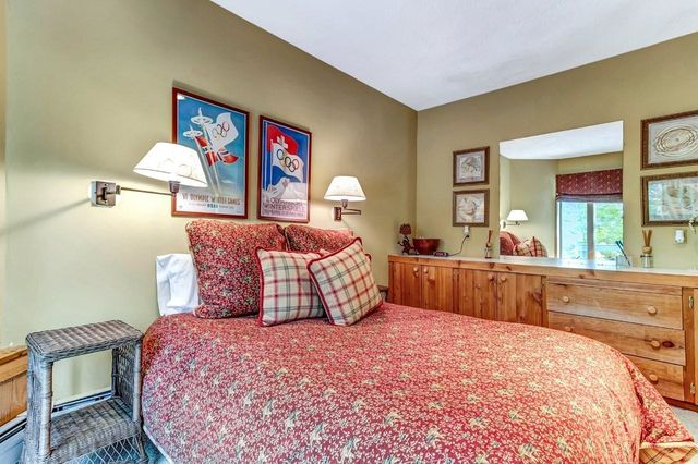 20 Blackberry Lane, Peru, VT 05152