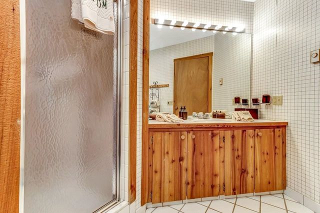 20 Blackberry Lane, Peru, VT 05152