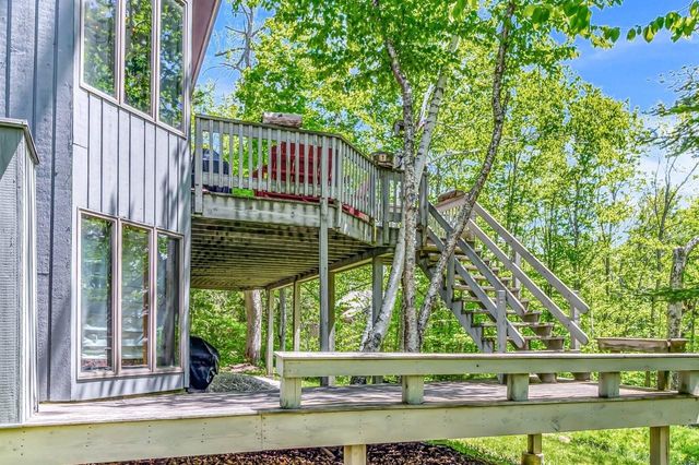 20 Blackberry Lane, Peru, VT 05152