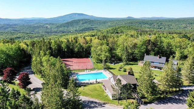 20 Blackberry Lane, Peru, VT 05152