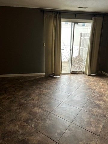 237 South Street 28, Shrewsbury, MA 01545