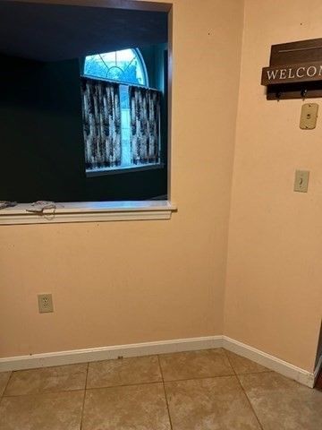 237 South Street 28, Shrewsbury, MA 01545